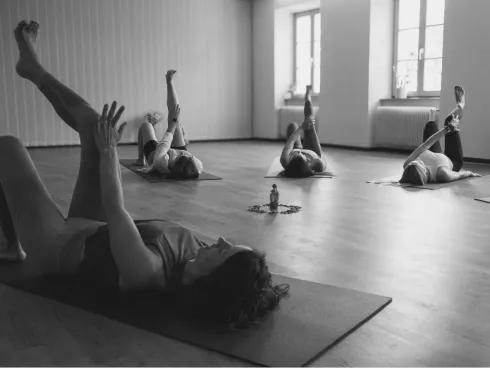 Deep Sense II - Verbindung zu deiner Körpermitte @ insaja - yoga & dance