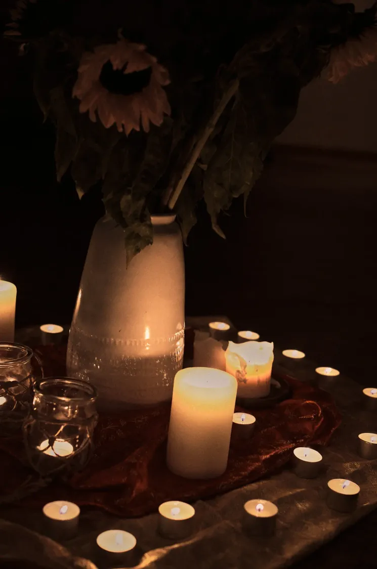 SACRED WOMEN CIRCLE 🌹 @ EARTH & SOUL // by Lisa Ratzesberger