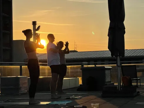 Rooftop Yoga Herbst Brunch @ STUDIO herzfeld