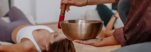 Fullmoon Yin & Sound Bath Meditation @ THE WYLD THING - 1090 Wien