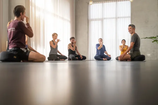 afgunst Corroderen Toevallig ▷ Yoga in Amsterdam
