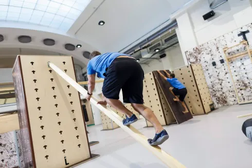 Balancing & Crawling - SKILL WORKSHOP @ Sporthalle Wien