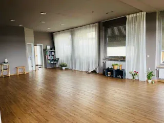 Dieser Anbieter hat keine Bildbeschreibung für dieses Bild hinterlegt