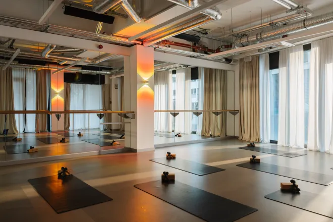 refine room