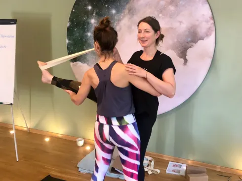 Hands-On Refresher @ Sandhi Yoga