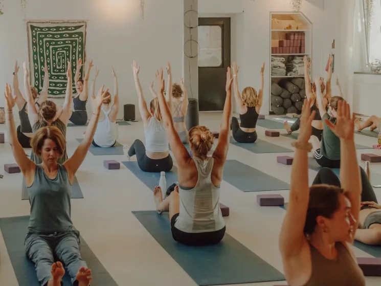 MORNING PILATES & STRETCH @ Velvet House