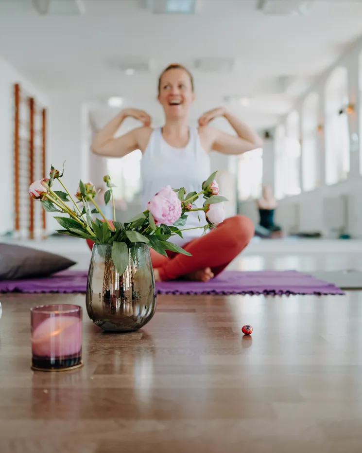 MamaBalance - Yoga mit Baby - 29.05. bis 17.07.26 - Freitags @ MAMAinFORM