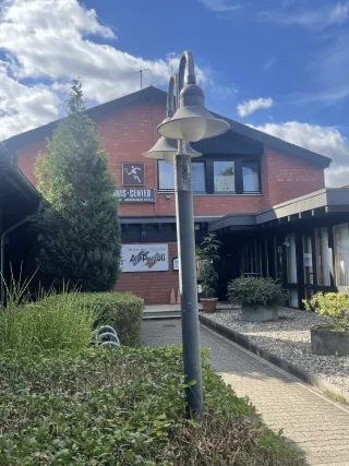Dieser Anbieter hat keine Bildbeschreibung für dieses Bild hinterlegt