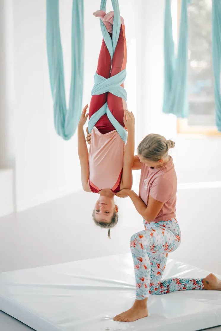 Aerial Akrobatik für Kids (6 bis 9 Jahre) | donnerstags, 15:30 Uhr @ Aerial Loft