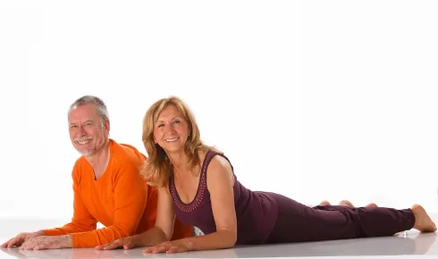 Golden Age - Yoga ab 50 für Anfänger @ Yoga Vidya Bayreuth