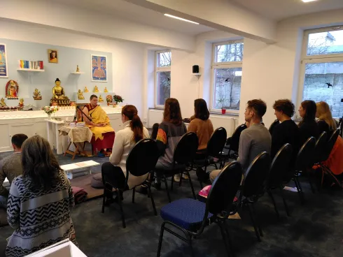 LIVESTREAM: Ausklang - innerer Frieden statt Montagsblues @ Kadampa Meditationszentrum Frankfurt e.V.