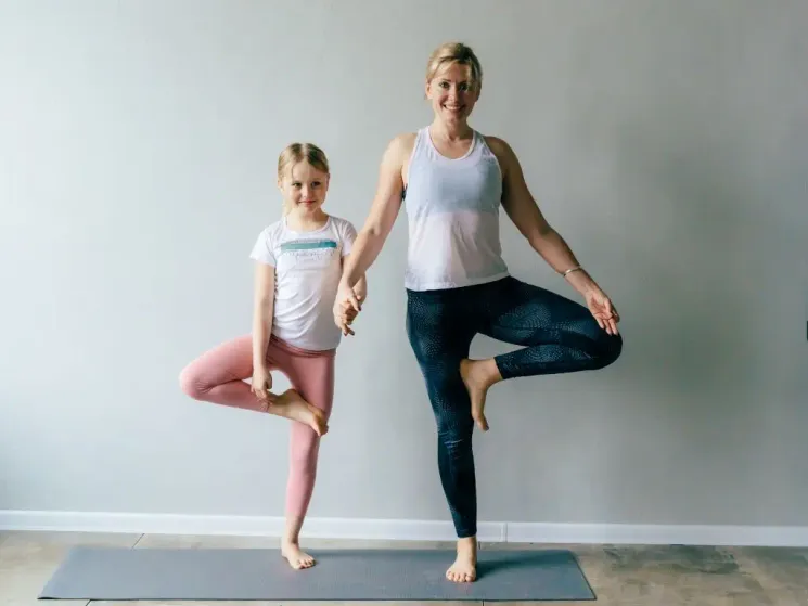 Herzverbindung I Familien-Yoga & Bonding @ MIRKAS YOGAHÄUSCHEN