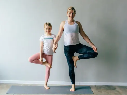 Herzverbindung I Familien-Yoga & Bonding @ MIRKAS YOGAHÄUSCHEN