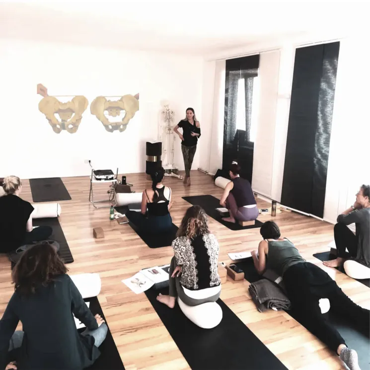 Mindful Yin Yoga & Anatomie - Foundation Ausbildung @ Akshara Akademie