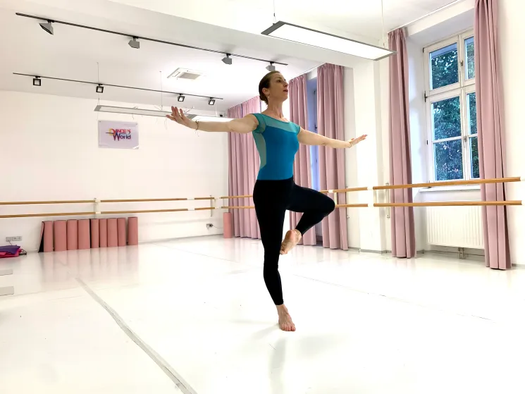  Balletonig mit Franziska Wallner-Hollinek / Dienstag 9:00 Uhr /Online Class @ Ballettschule DANCEWORLD