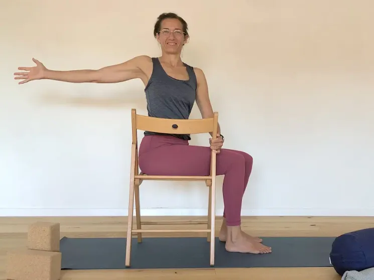 Yoga auf dem Stuhl @ Matanga Yoga