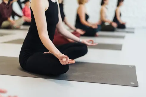 Vinyasa Flow Level I-II 🇬🇧 LIVESTREAM @ Lotos Yoga Online