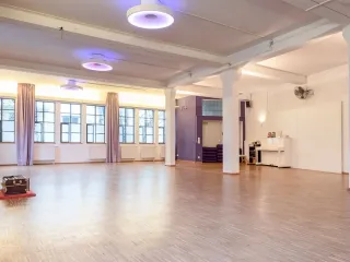 Dieser Anbieter hat keine Bildbeschreibung für dieses Bild hinterlegt