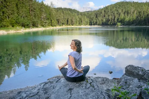 Rücken und Relax (Online) @ Yogastern