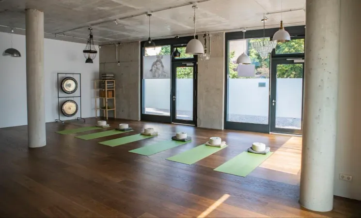 Online Sunday Evening Flow @ Greenyoga Prenzlauer Berg