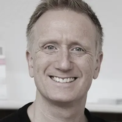 Special (ONLINE): Balance mit Holger Zapf @ UNIT Yoga Online Studio