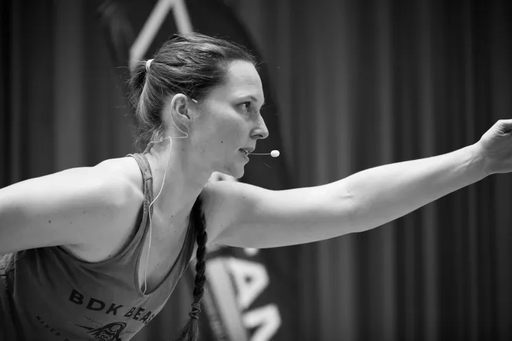 Online - Pilates - Juli bis August @ tavayoga - Denise Weiner