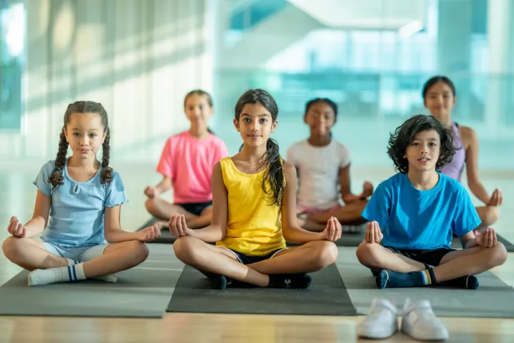 Yoga-Löwen – gemeinsam wachsen und leuchten (8-10 jährige Kinder) @ MIRKAS YOGAHÄUSCHEN