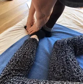Holistic Pulsing oder Nuad Thai Yoga Massage @ OM&CO Yogastudios