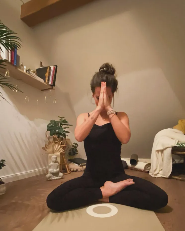 Yoga für Einsteiger - ganz entspannt starten @ ÜberGlücklich