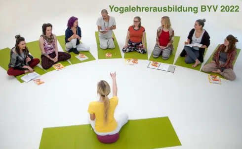 Infoveranstaltung Yogalehrerausbildung (BYV) 2027 - InHouse und Online @ Yoga Vidya Bayreuth