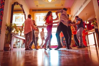 Dieser Anbieter hat keine Bildbeschreibung für dieses Bild hinterlegt