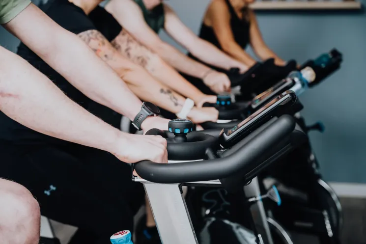 Online: STRONGER YOU - Kraft. Bewegung. Balance. @ FitnessHarmonie