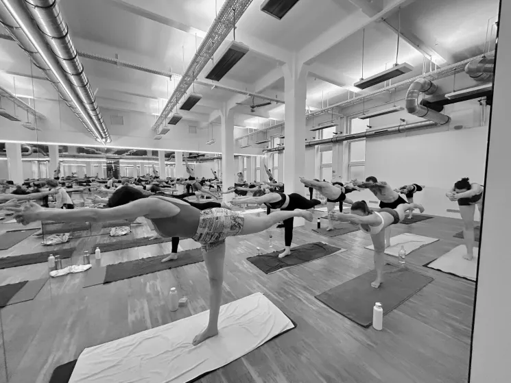 KURS - Bikram Yoga Tutorial @ Yogaloft Vienna