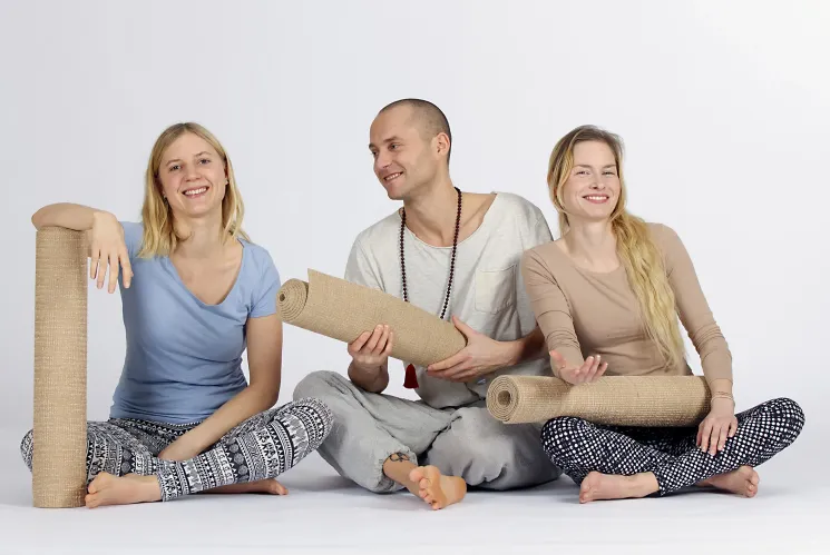  Hatha-Yoga für Anfänger (Präventionskurs mit Förderung durch die Krankenkassen) @ Yoga Vidya Münster