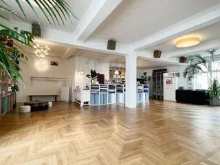 Dieser Anbieter hat keine Bildbeschreibung für dieses Bild hinterlegt