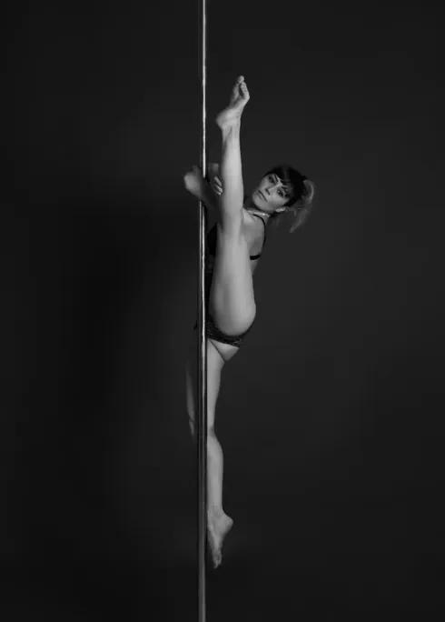 ONLINE Flexibility Flow (Middle Splits) | Munich Poledance @ The Supergirl Studio