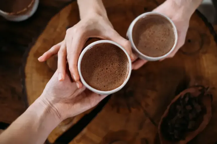 Soundbath & Cacao: Altes ehren, Neues empfangen – Ein bewusster Jahresausklang @ Yogastern