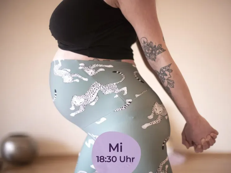 Hatha Yoga für Schwangere - Babybauchflow ab 13.05.2026 @ Studio Yogaflow Münster