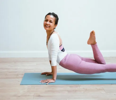  Starten met Vinyasa & Yin Yoga - een introductiereeks met Thip @ Yoga on Call Zuid