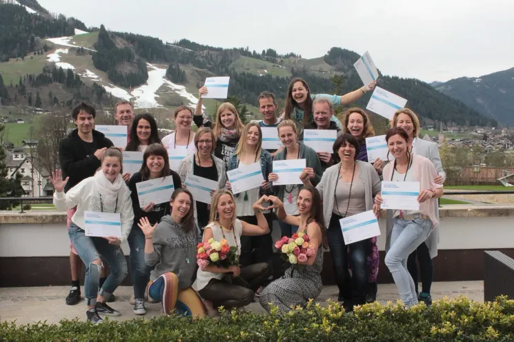 200 Stunden zertifizierte Yogalehrer Grundausbildung @ OM&CO Yogastudios