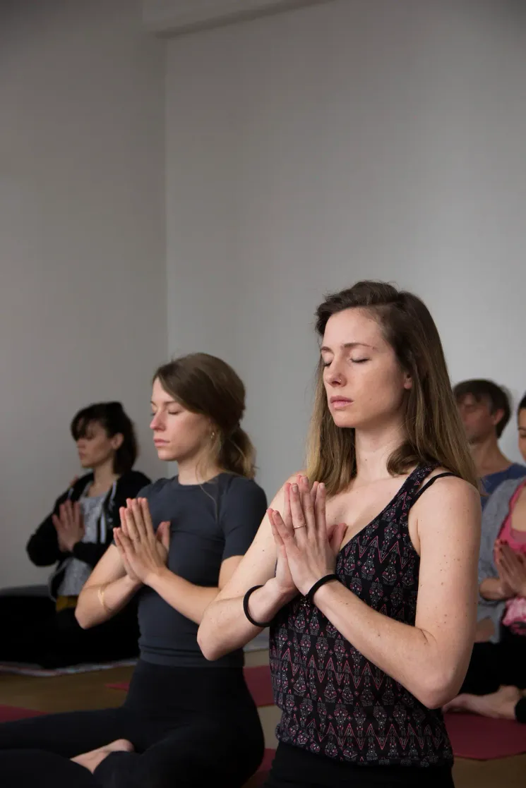 Hatha Yoga Intermédiaire (14) @ ATELIER MARAIS // 2 studios: Charlot et République