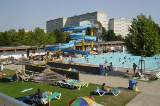 Großfeldsiedlungsbad