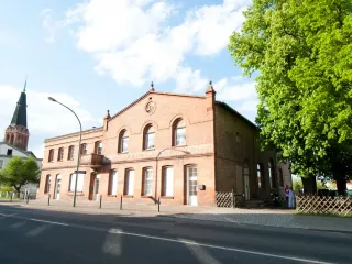 Dieser Anbieter hat keine Bildbeschreibung für dieses Bild hinterlegt