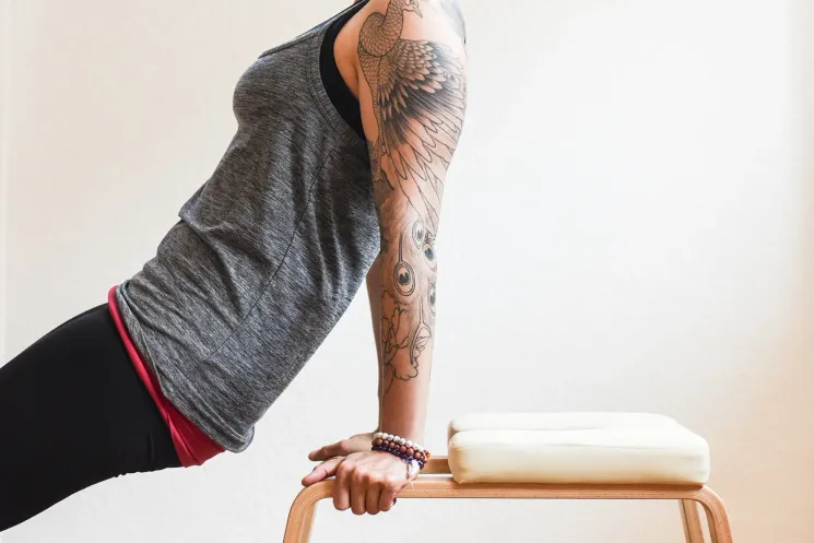 WORKSHOP: Yoga mit dem FeetUp – mehr als nur Kopfstand @ LIGHT UP – Yoga and more