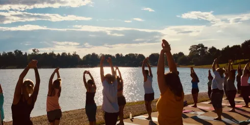 Morgenyoga am SEE im August @ Yogabasis