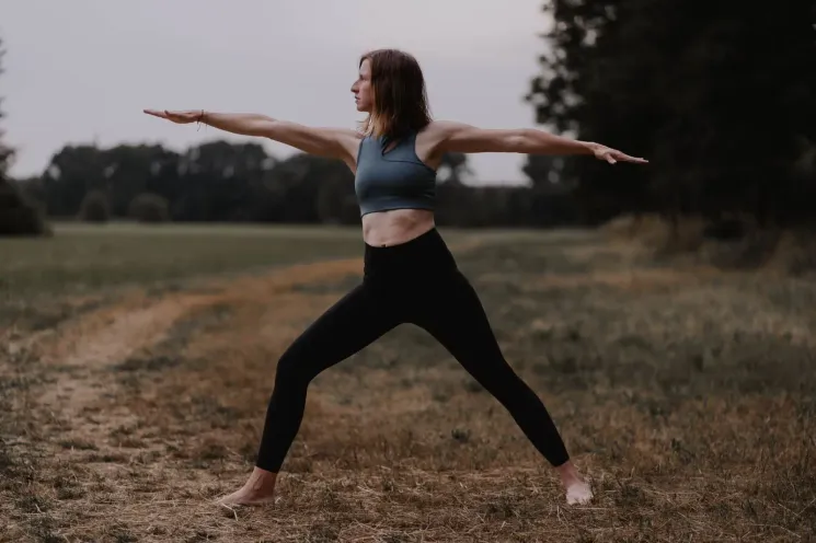 Beckenboden Mama Baby Yoga (nach der regulären Rückbildung), MI, 10:30-12:00 Uhr, 16.09 - 28.10 (KEIN KURS AM 30.09) @ Die FamilienBox
