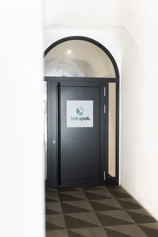 Dieser Anbieter hat keine Bildbeschreibung für dieses Bild hinterlegt