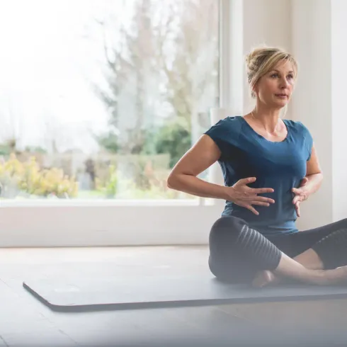 Cours de renforcement abdominal avec technique de yoga @ Envies de Yoga