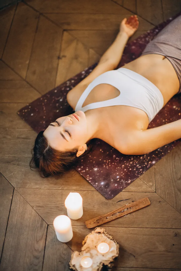 Lass los! Yin Yoga gegen Stress + Yoga Nidra mit Salz in der Luft @ Salt Yoga Vienna