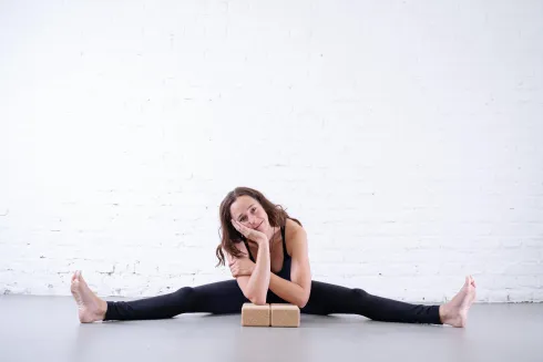 Yin Yoga Lehrer:innenausbildung | Intensiv Ausbildung Modul 1 @ Komjun